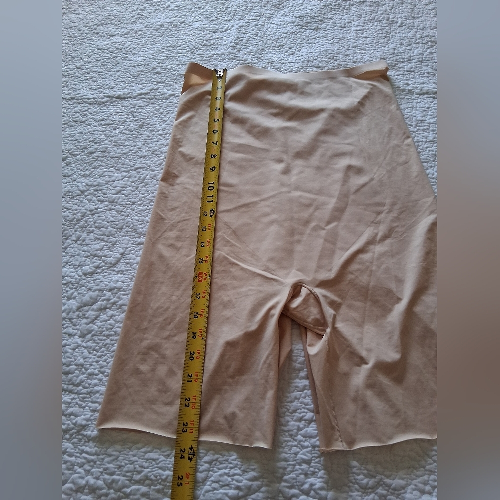 Spanx - Picture 3 of 8